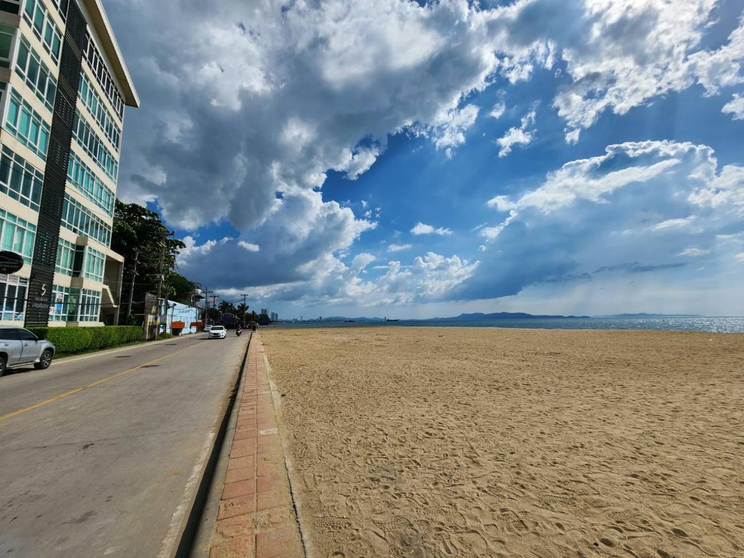 D@Sea Hotel Haat Jomtien Eksteriør bilde